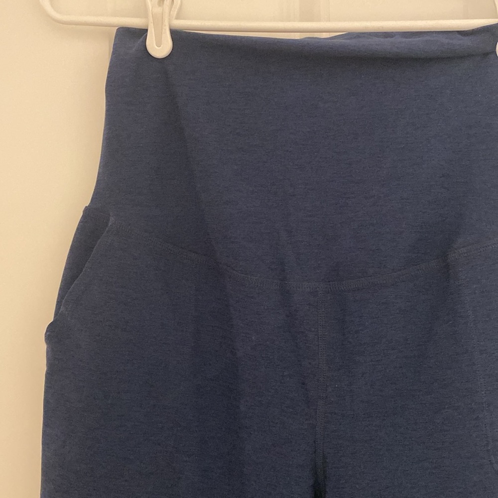 Beyond the Bump yoga joggers - Picture 2 of 5